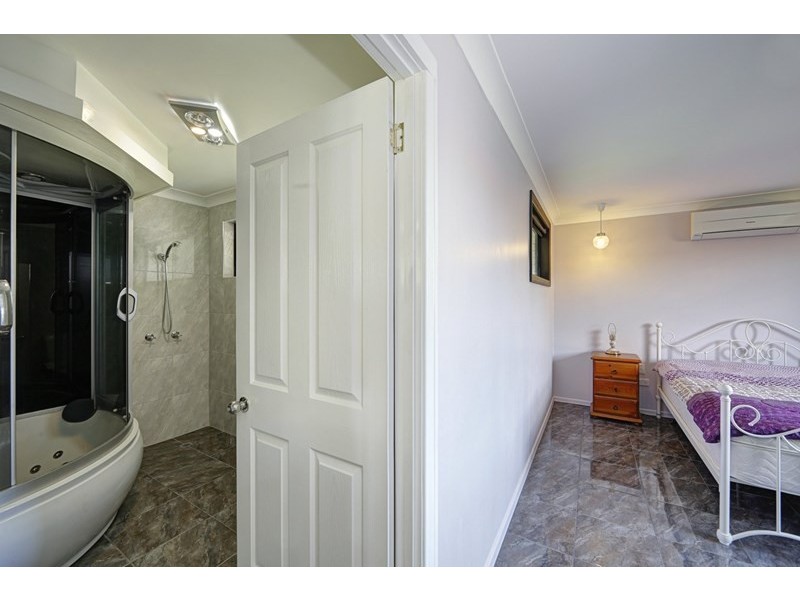 9 Strathdee Avenue, Bundaberg South QLD 4670