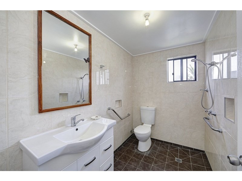 9 Strathdee Avenue, Bundaberg South QLD 4670