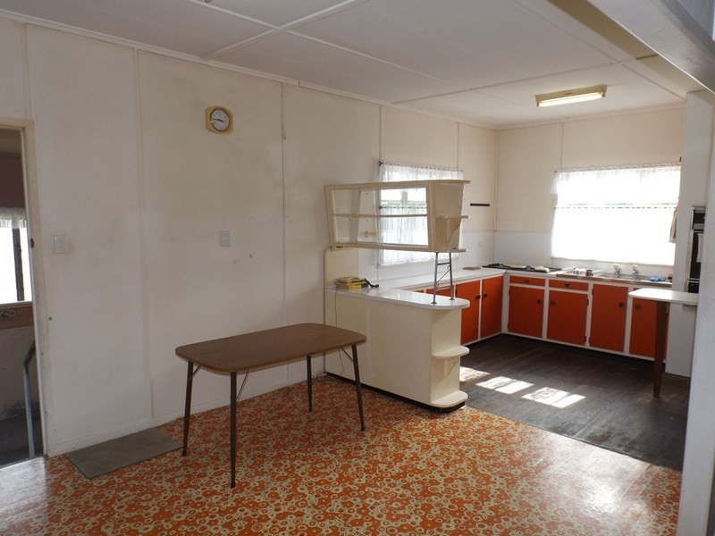 364 Bourbong Street, Millbank QLD 4670