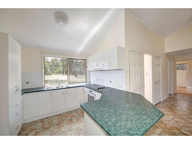 36 Pharlap Parade, Branyan QLD 4670