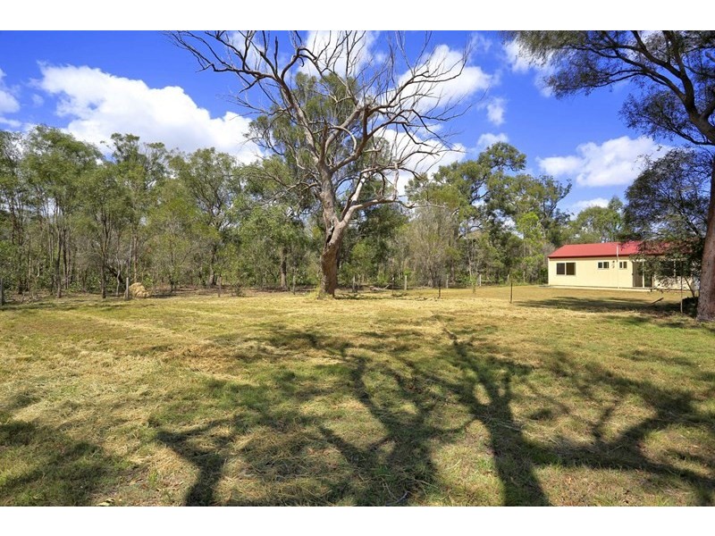 36 Pharlap Parade, Branyan QLD 4670