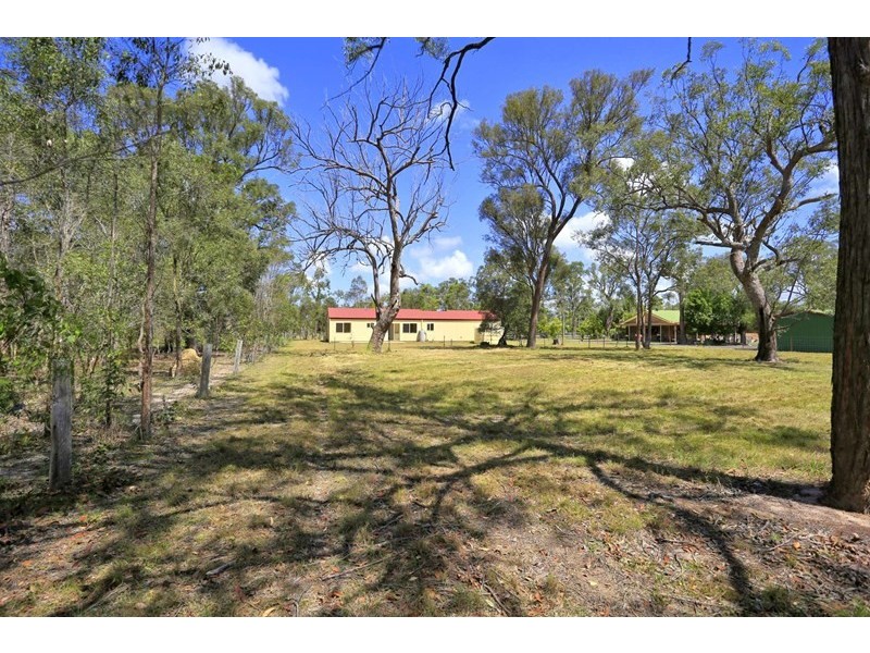 36 Pharlap Parade, Branyan QLD 4670