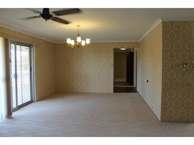 6 The Broadway, Avoca QLD 4670