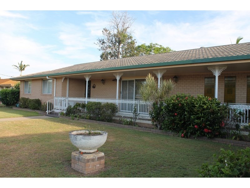 6 The Broadway, Avoca QLD 4670