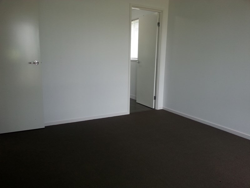 1 Jeune Court, Branyan QLD 4670