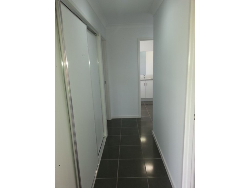 1 Jeune Court, Branyan QLD 4670