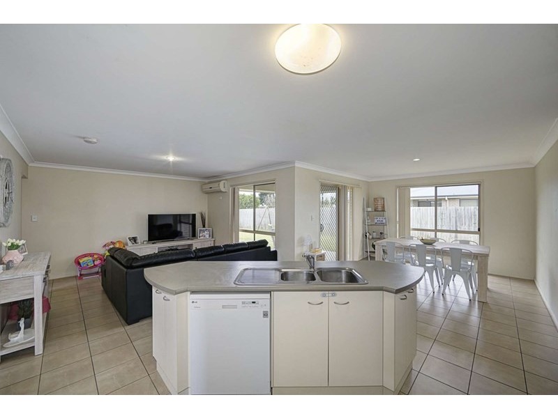 5 Blake Court, Thabeban QLD 4670