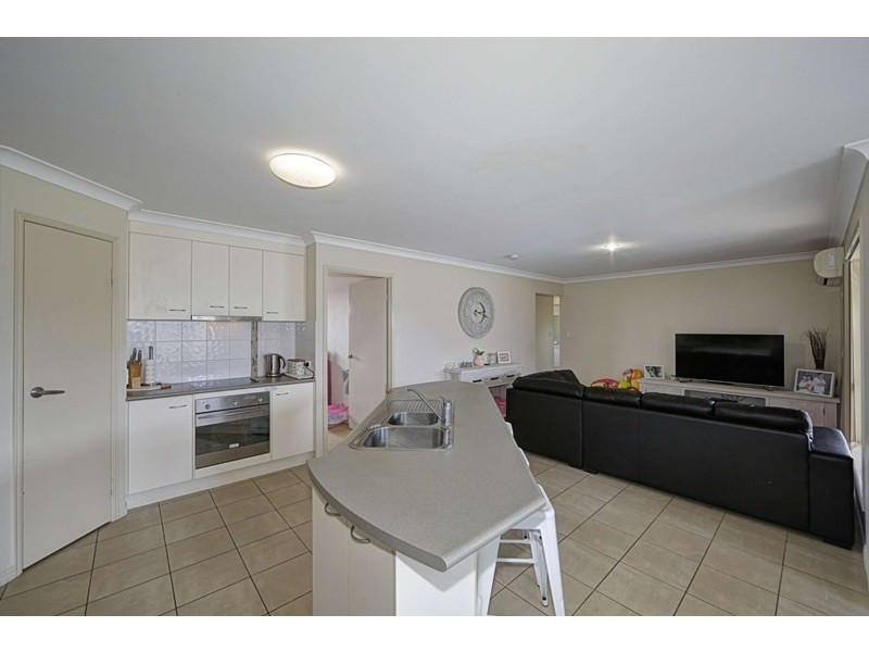 5 Blake Court, Thabeban QLD 4670