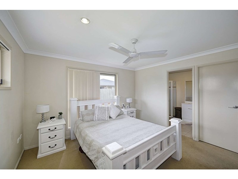 5 Blake Court, Thabeban QLD 4670