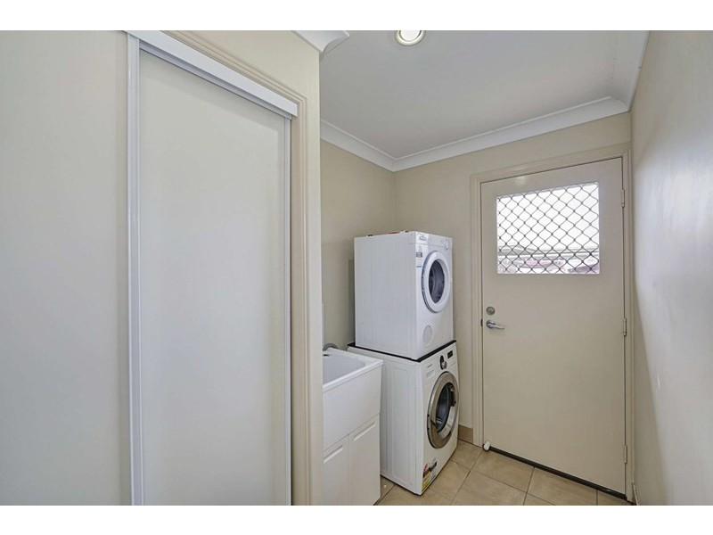 5 Blake Court, Thabeban QLD 4670