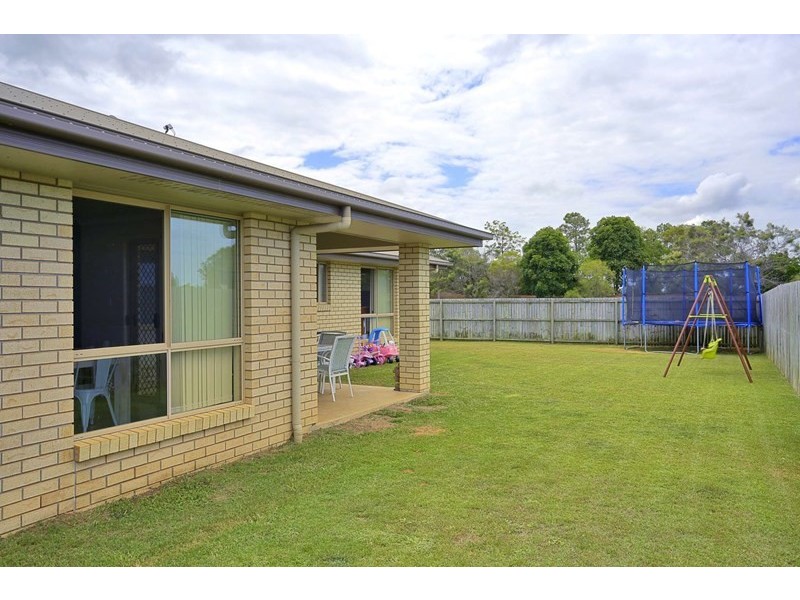 5 Blake Court, Thabeban QLD 4670