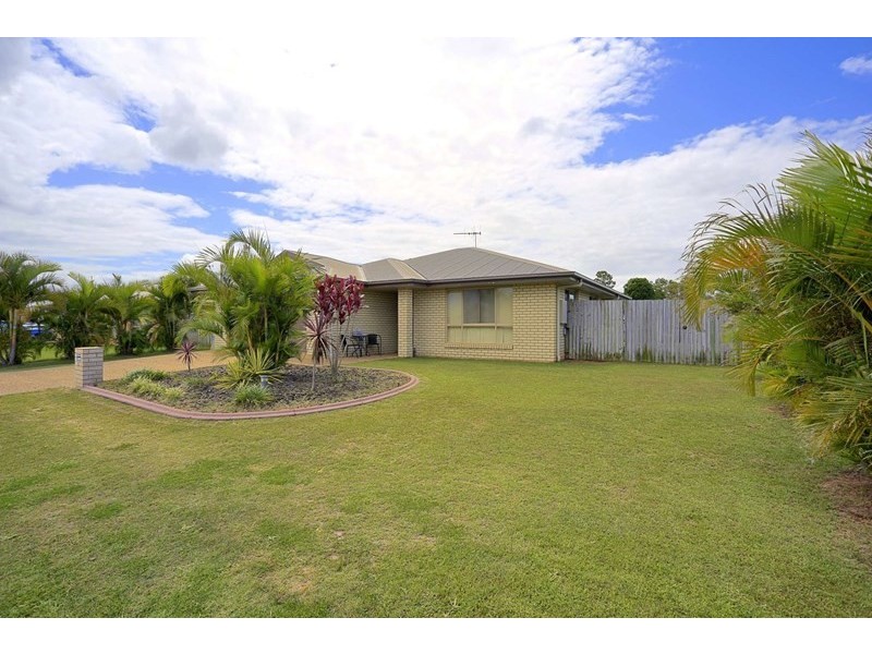 5 Blake Court, Thabeban QLD 4670