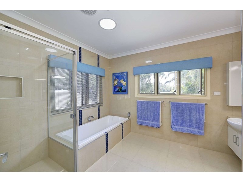 250 Sylvan Drive, Moore Park Beach QLD 4670