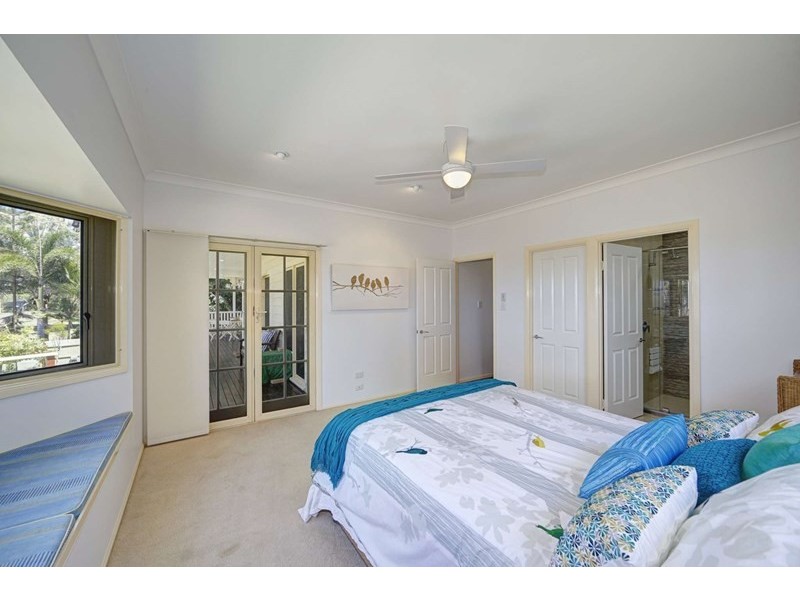 250 Sylvan Drive, Moore Park Beach QLD 4670