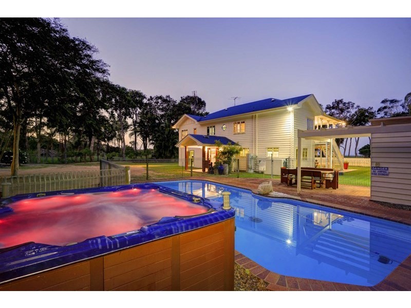 250 Sylvan Drive, Moore Park Beach QLD 4670