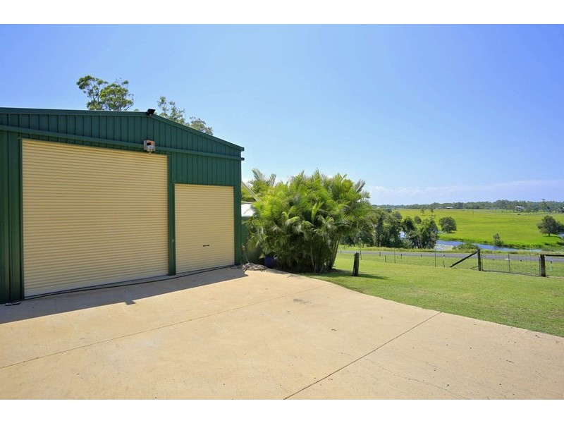 1 Louise Court, Branyan QLD 4670