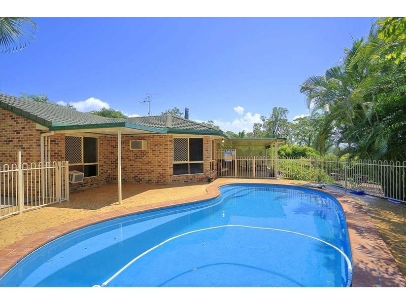 1 Louise Court, Branyan QLD 4670