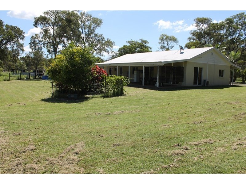 35 Robin Close, Moore Park Beach QLD 4670