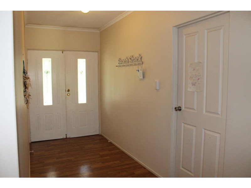 35 Robin Close, Moore Park Beach QLD 4670