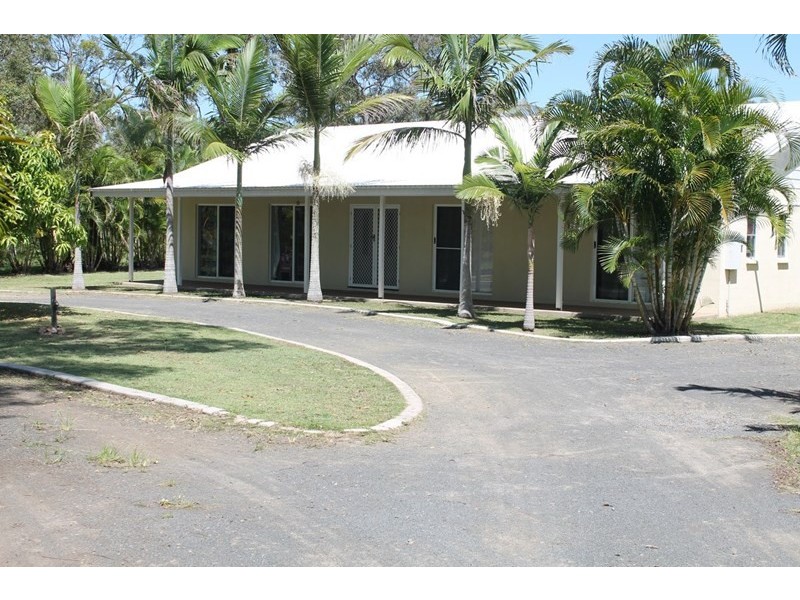 35 Robin Close, Moore Park Beach QLD 4670
