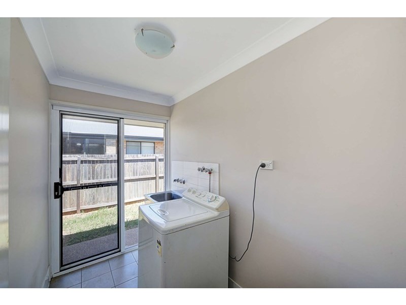 44 Neville Drive, Branyan QLD 4670