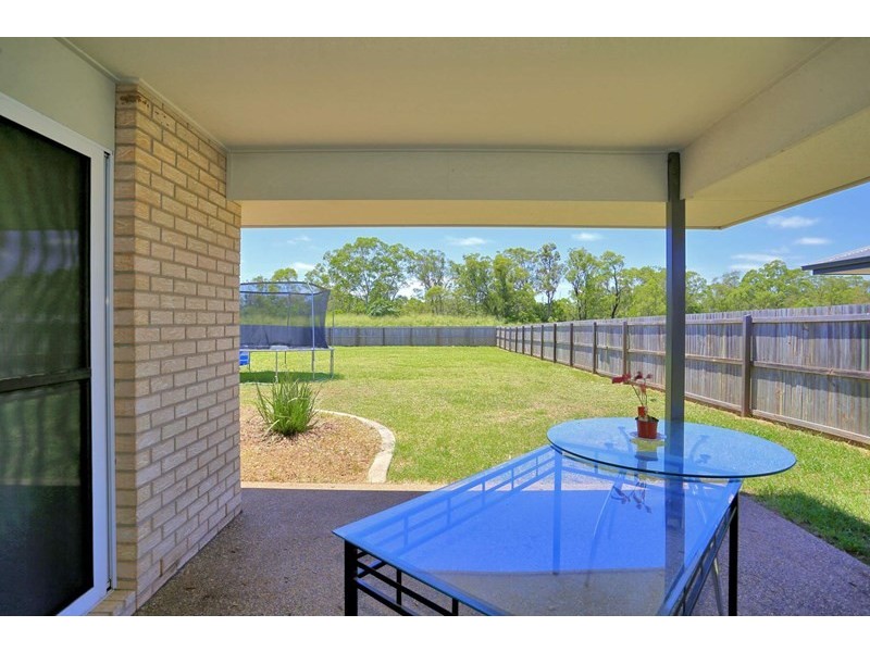 44 Neville Drive, Branyan QLD 4670