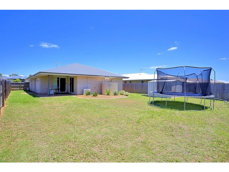 44 Neville Drive, Branyan QLD 4670