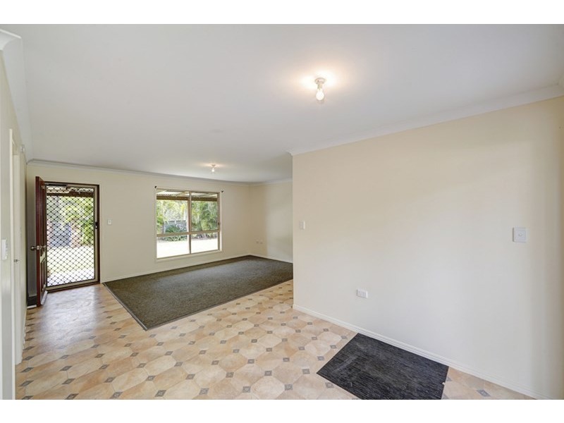 73 Childers Road, Branyan QLD 4670