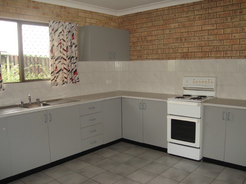 2/7 Skyring Street, Bundaberg QLD 4670