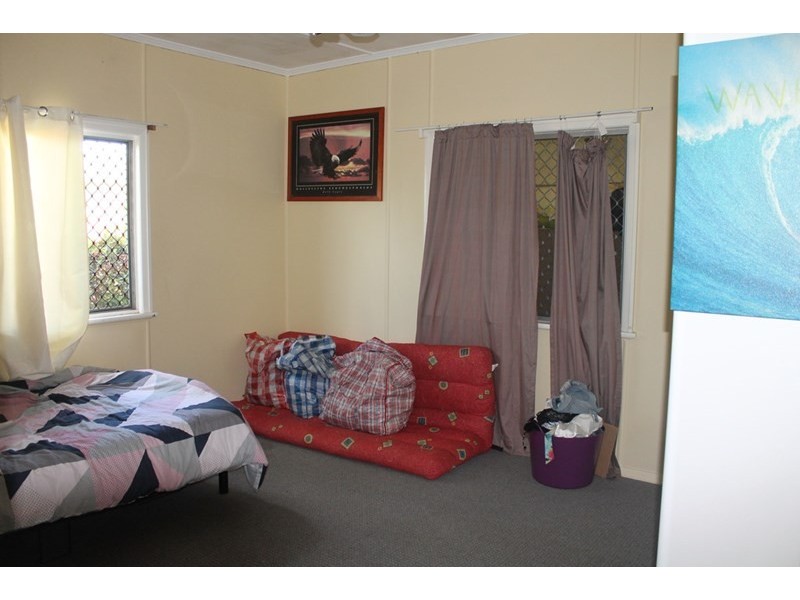 1 Hay Street East, Avenell Heights QLD 4670