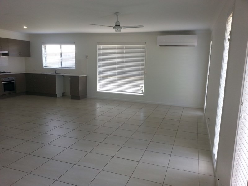 25 Regency Road, Moore Park Beach QLD 4670