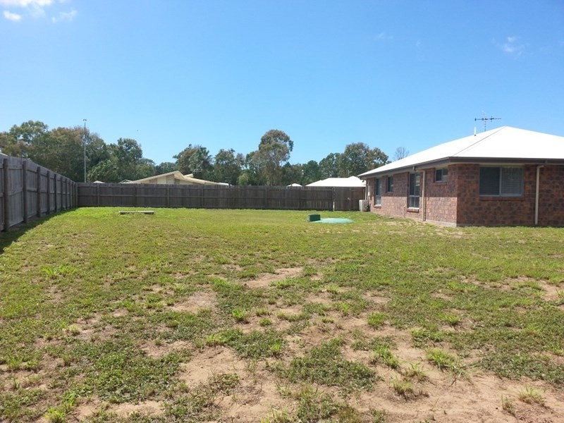 25 Regency Road, Moore Park Beach QLD 4670