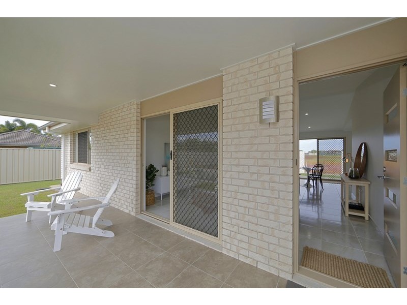 1 and 2/32-34 Heaps Street, Avenell Heights QLD 4670