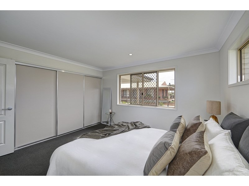 1 and 2/32-34 Heaps Street, Avenell Heights QLD 4670