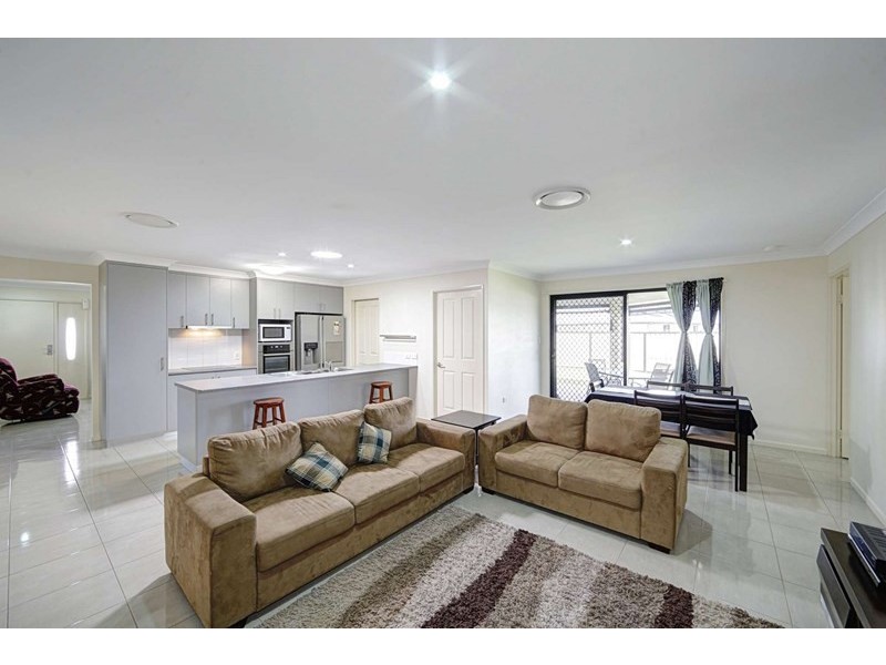 13 Sergiacomi Drive, Kalkie QLD 4670