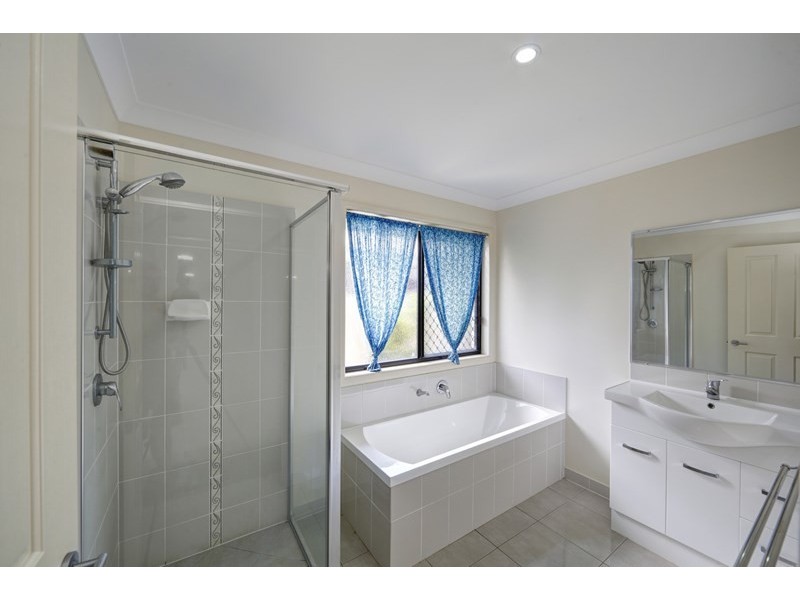 13 Sergiacomi Drive, Kalkie QLD 4670