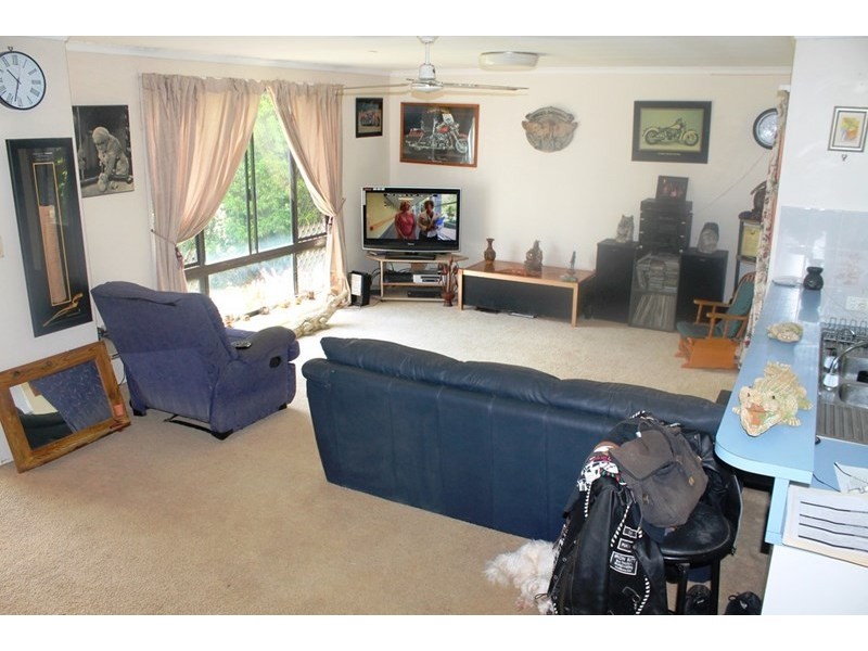 13 Centennial Circuit, Avenell Heights QLD 4670