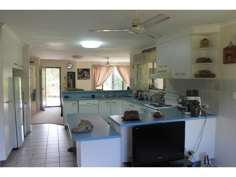 13 Centennial Circuit, Avenell Heights QLD 4670