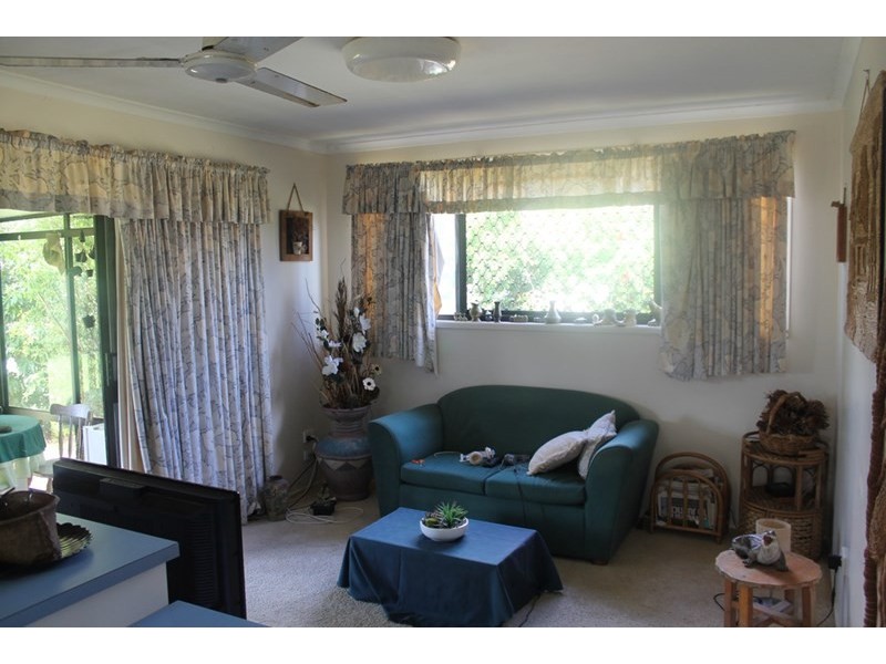 13 Centennial Circuit, Avenell Heights QLD 4670