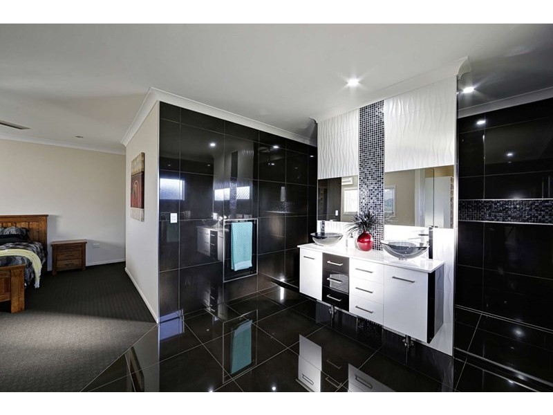 38 Zorzan Drive, Gooburrum QLD 4670