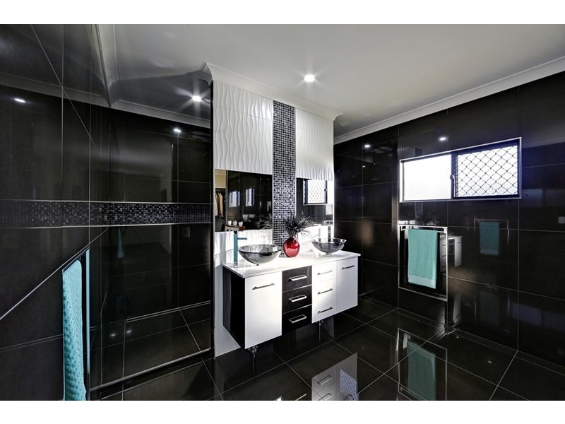 38 Zorzan Drive, Gooburrum QLD 4670