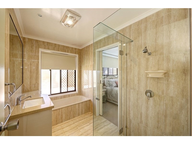 6 Coolanblue Avenue, Innes Park QLD 4670