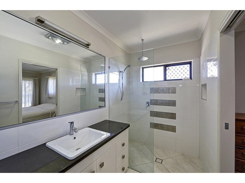 5 Amronel Close, Innes Park QLD 4670