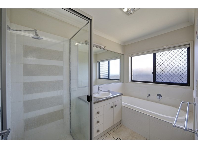 5 Amronel Close, Innes Park QLD 4670