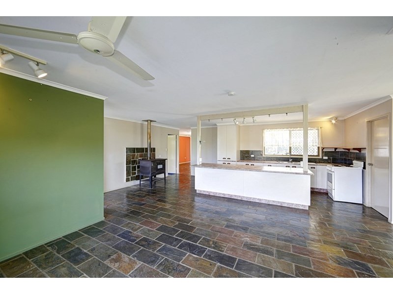 884 Moore Park Road, Welcome Creek QLD 4670