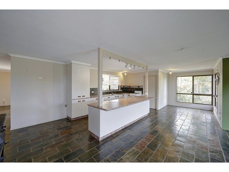 884 Moore Park Road, Welcome Creek QLD 4670