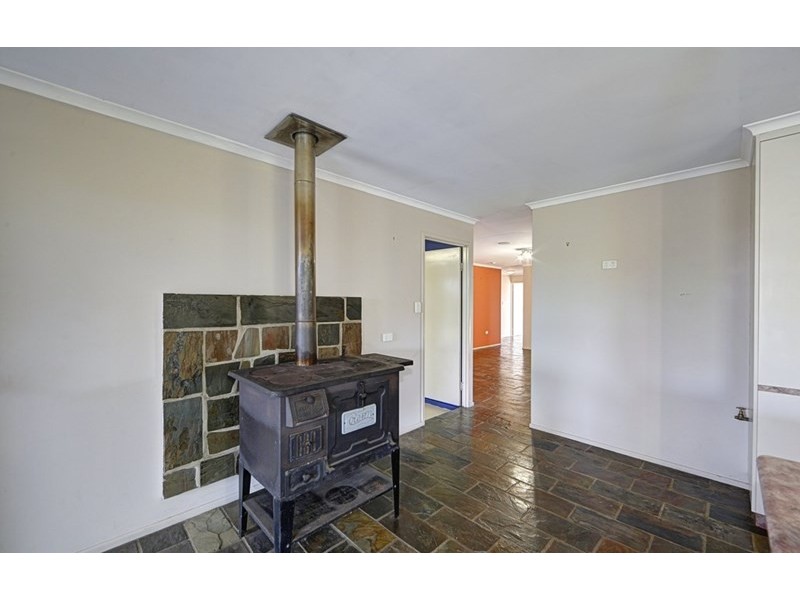 884 Moore Park Road, Welcome Creek QLD 4670