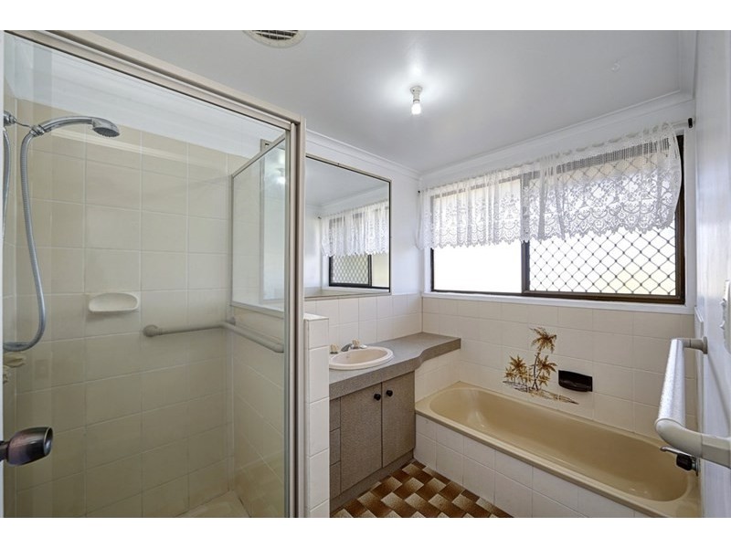 26 Cortes Drive, Thabeban QLD 4670