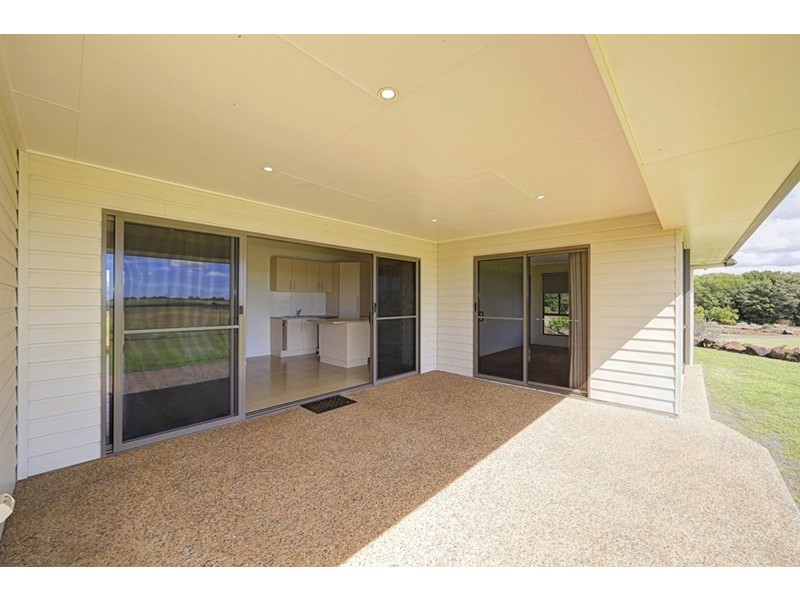 22 Heidkes Road, Windermere QLD 4670