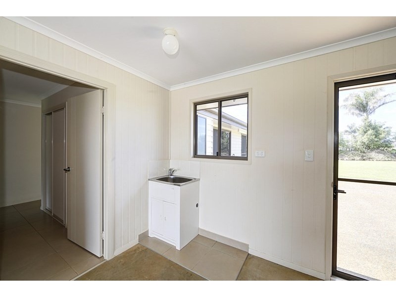 22 Heidkes Road, Windermere QLD 4670